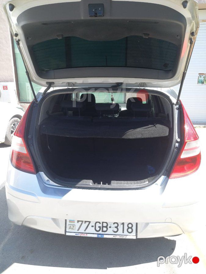 Hyundai i30 2010, 1400 Benzin, 400 000 km — Avtomobillər, Bakı (4)
