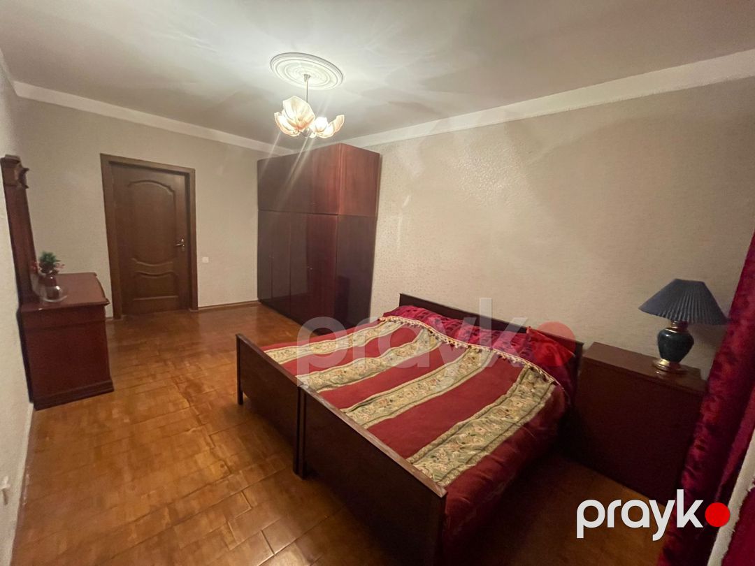 Satılır 4 otaqlı köhnə tikili 100 m² — Mənzil, Bakı (2)