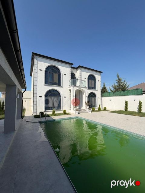 Satılır 4 otaqlı həyət evi/bağ evi 220 m² — Bakı
