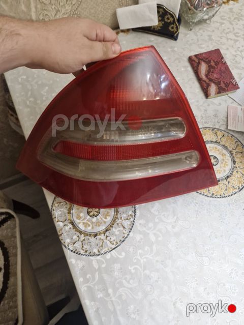 Mercedes-Benz w203 arxa sol stop işığı Şəkildə olduğu kimi 2 — Bakı