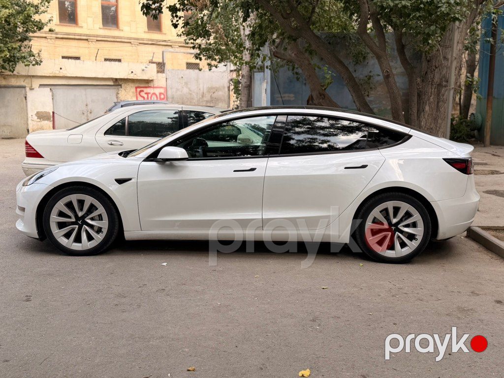 Tesla Model 3, 82 kWh, 2023 il, 36 000 km — Avtomobillər, Bakı (4)