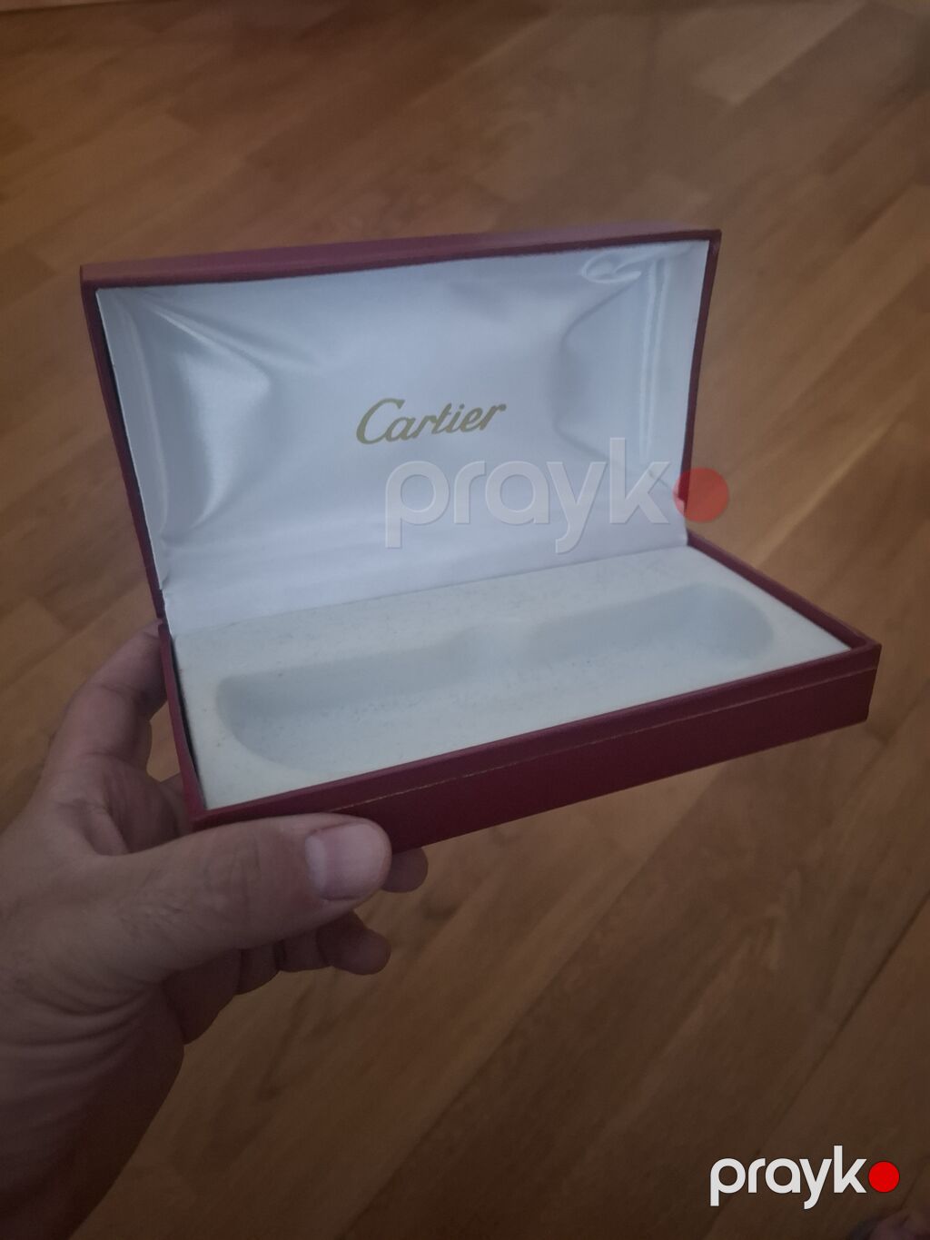 Məhsul: Cartier eynək qabı (orijinal marka qabı) Təsvir: - Rəng — Eynəklər və aksesuarları, Bakı (2)