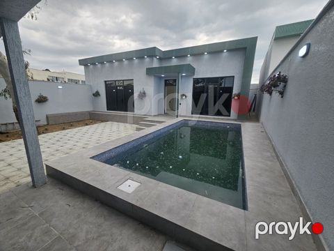 Satılır 4 otaqlı həyət evi/bağ evi 140 m² — Bakı