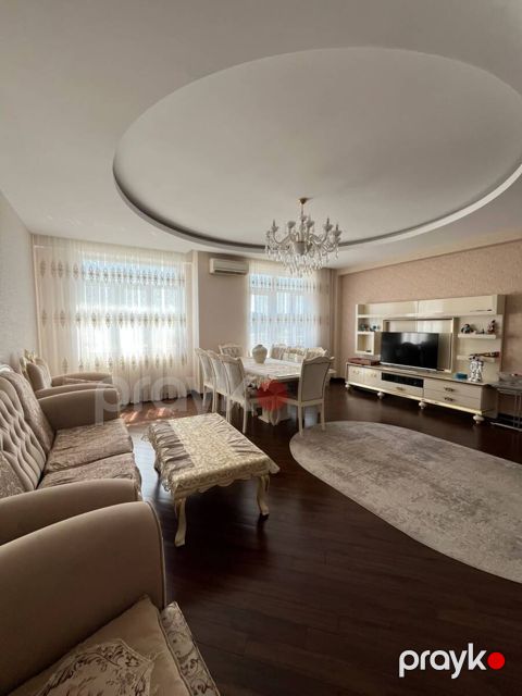 Satılır 3 otaqlı yeni tikili 130 m² — Bakı