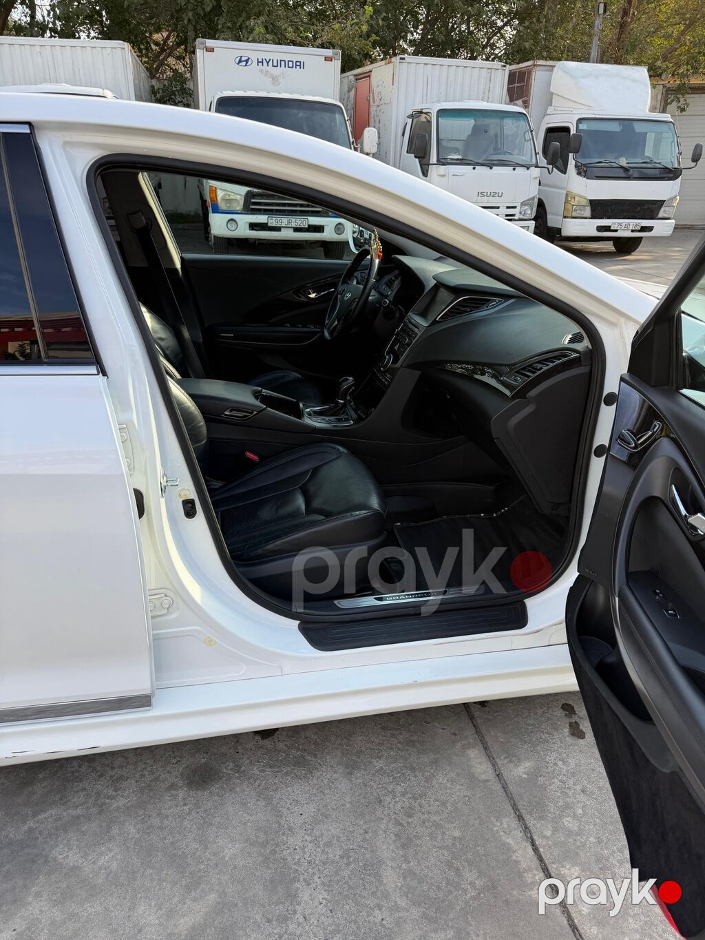 Hyundai Grandeur: 2.2 l 2016 il Sedan — Avtomobillər, Masazır (10)