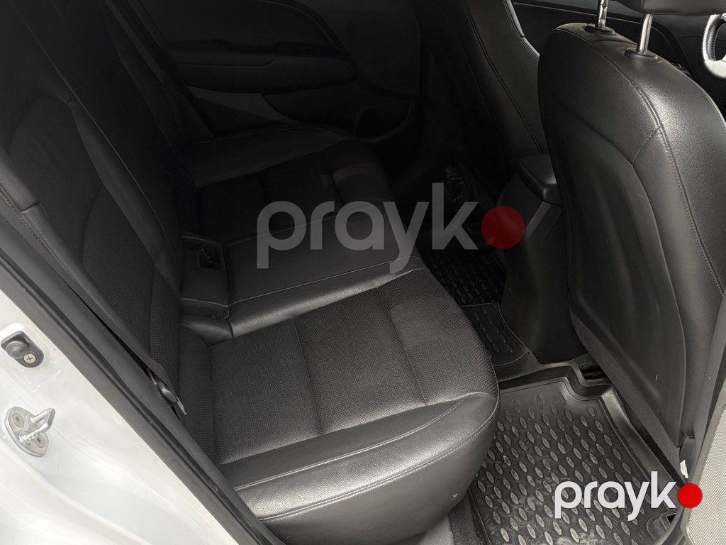 Hyundai Avante, 1.6 L, 2015 il, 245 000 km — Avtomobillər, Sumqayıt (8)