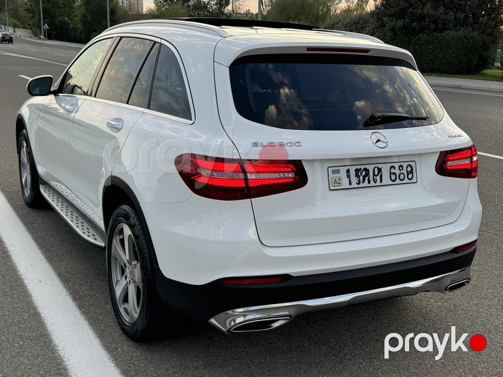 Mercedes GLC 300 4MATIC, 2.0 L, 2017 il, 135 258 km — Avtomobillər, Bakı (8)
