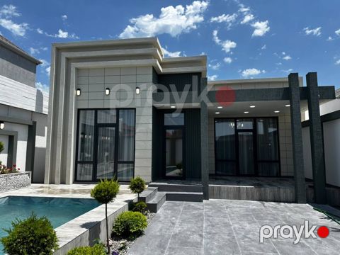 Satılır 4 otaqlı həyət evi/bağ evi 150 m² — Bakı