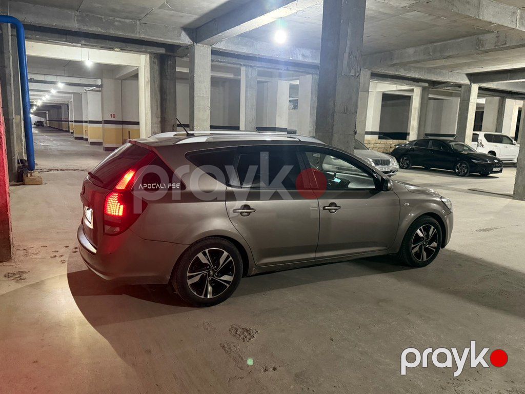 Kia Ceed SW, 1.6 L, 2009 il, 360 000 km — Avtomobillər, Bakı (6)