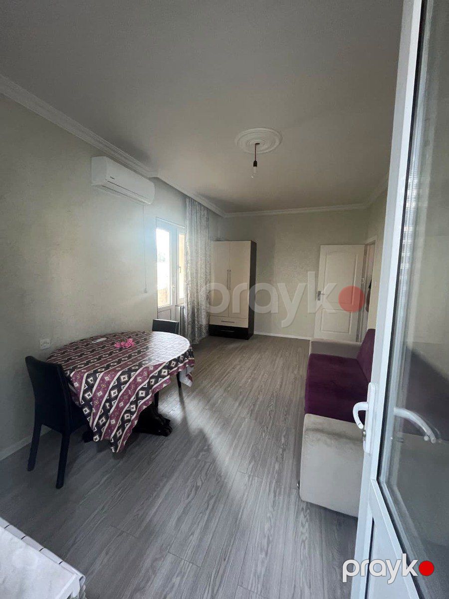 İcarəyə verilir 1 otaqlı köhnə tikili 90 m² — Mənzil, Bakı (2)