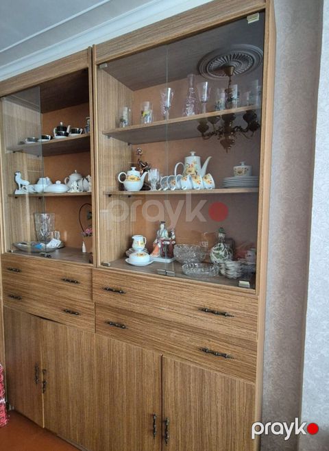 İki bölməli vitrinli bufet - Material: taxta kompozit (laminat — Bakı