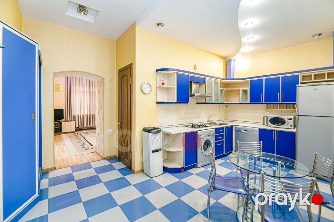 İcarəyə verilir 2 otaqlı köhnə tikili 70 m² — Mənzil, Bakı (9)