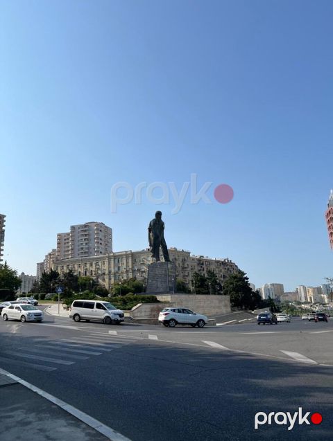 Satılır 3 otaqlı yeni tikili 150 m² — Bakı