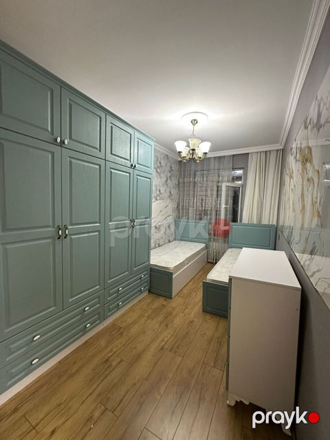 Satılır 2 otaqlı köhnə tikili 60 m² — Bakı
