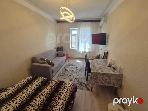 Satılır 1 otaqlı köhnə tikili 40 m² — Bakı