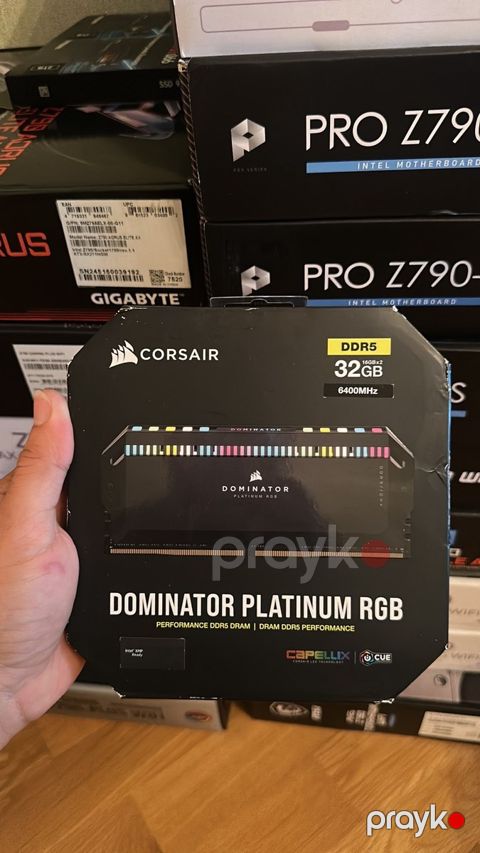 Corsair Dominator 2x16Gb 32 gb 6400 mhz — Bakı