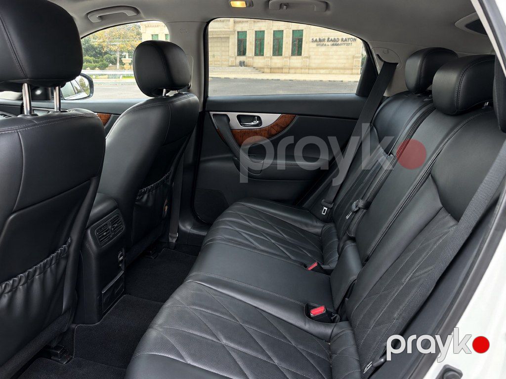 Infiniti QX70, 3.7 L, 2014 il, 123 000 km — Avtomobillər, Bakı (8)
