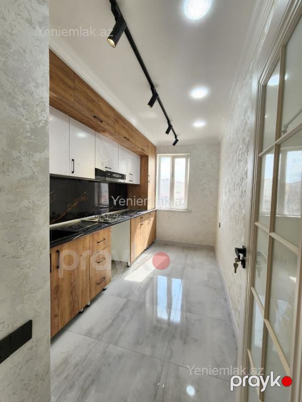 Satılır 3 otaqlı Bina evi menzil (Köhnə tikili), 70 m², 10-cu mikrorayon — Mənzil, Sumqayıt (7)
