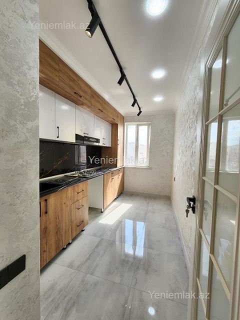 Satılır 3 otaqlı Bina evi menzil (Köhnə tikili), 70 m², 10-cu mikrorayon — Sumqayıt