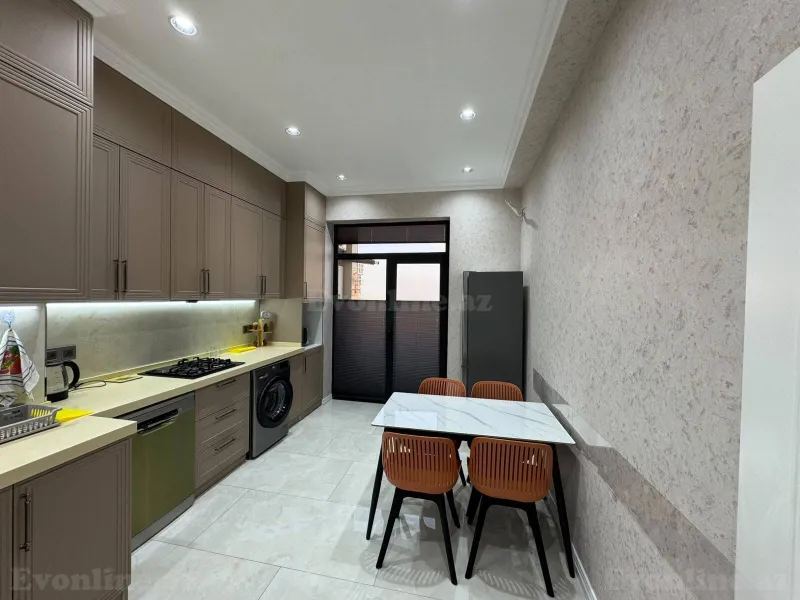 Satılır 3 otaqlı Mənzil Yeni tikili 98 m² Bakı, Nəsimi r., 28 May m — Mənzil, Bakı (8)