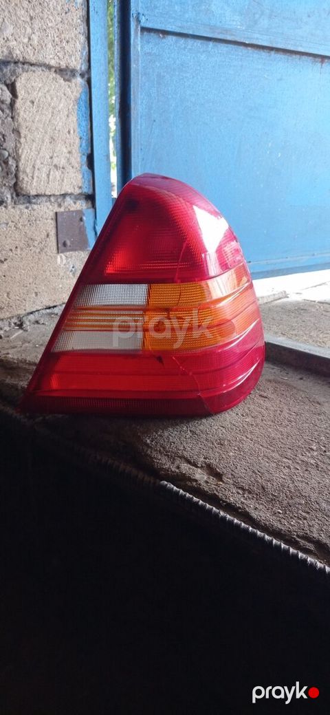Mercedes-Benz arxa sağ stop — Cəlilabad
