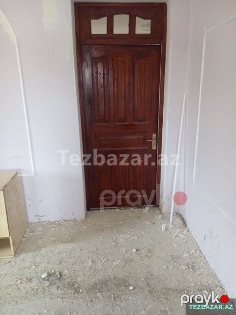 Qapı satılır — Bakı