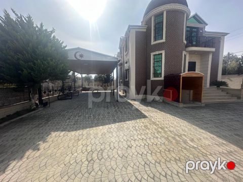 Satılır 6 otaqlı həyət evi/bağ evi 300 m² — Bakı