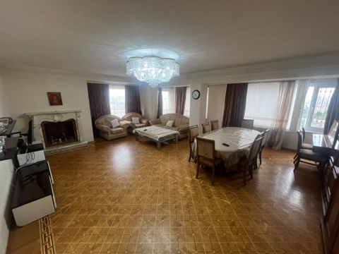 İcarəyə verilir 3 otaqlı köhnə tikili 120 m² — 800 ₼ · Bakı · Mənzil İcarəyə verilir 3 otaqlı köhnə tikili 120 m² — Bakı