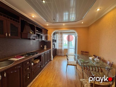 Satılır 5 otaqlı köhnə tikili 120 m² — Bakı