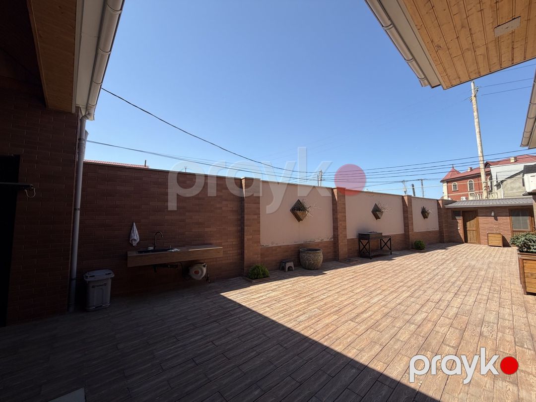 Həyət evi, Bakıxanov qəs — Ev, villa, Bakı (4)