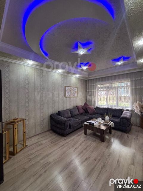 Nizami rayonunda 4 otaqlı Köhnə tikili Satılır, 70 m² — Bakı
