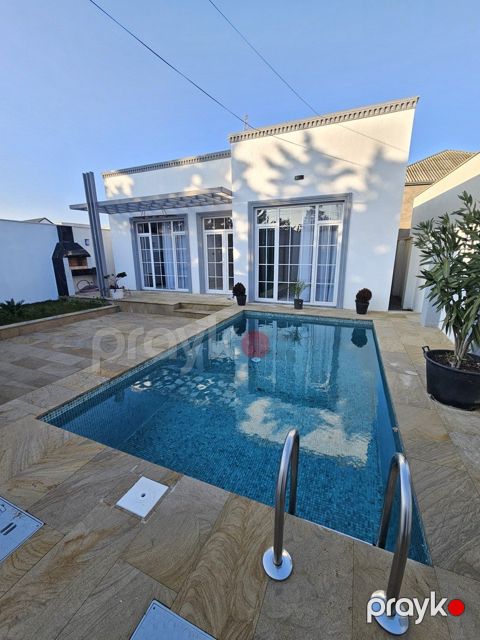 Satılır 3 otaqlı həyət evi/bağ evi 110 m² — Bakı