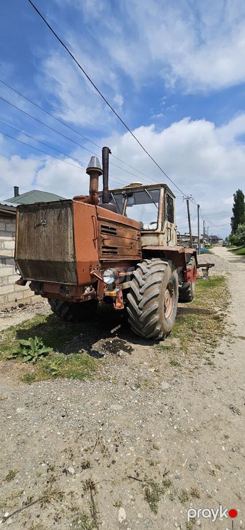 Traktor T150 — Qusar