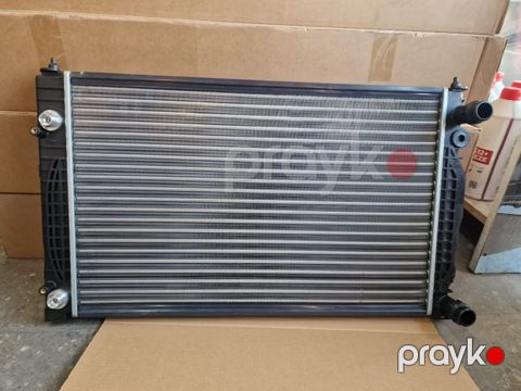 Volkswagen Passat B5 su radiatoru — Bakı