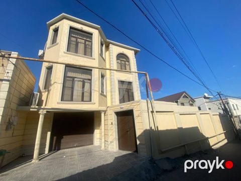 Satılır 4 otaqlı həyət evi/bağ evi 220 m² — Bakı