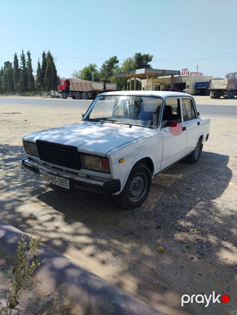 VAZ (Lada) 2107: 1.6 l 2000 il 172030 km Sedan — Şirvan