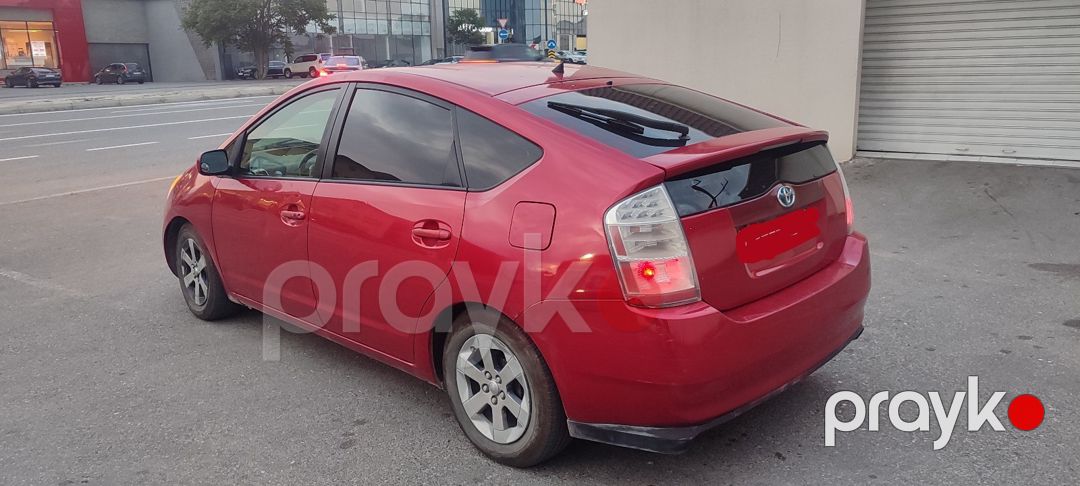 Toyota Prius icarəsi — Avtomobil icarəsi, Bakı (7)