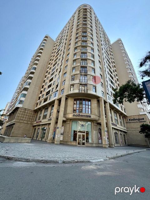 Satılır 4 otaqlı yeni tikili 220 m² — Bakı