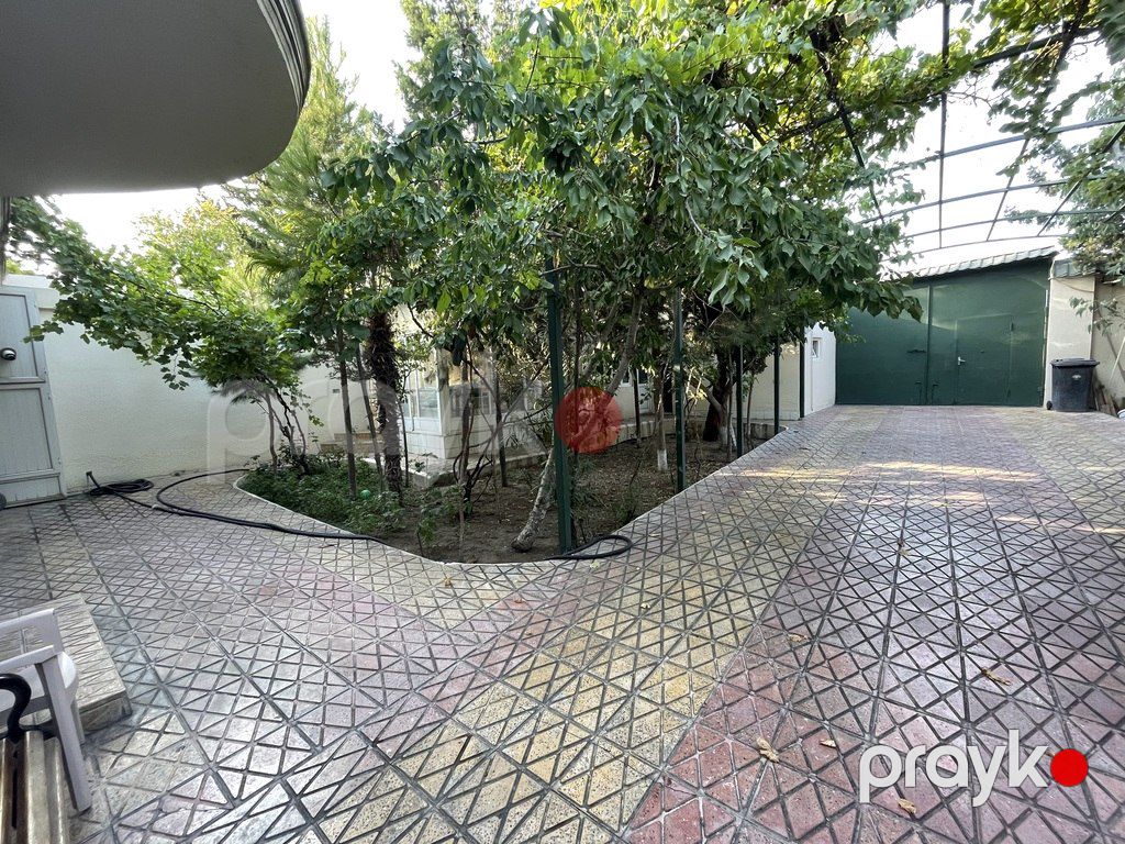 Satılır 18 otaqlı həyət evi/bağ evi 700 m² — Ev, villa, Bakı (6)