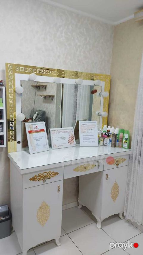 Manikür və vizaj masası — Bakı