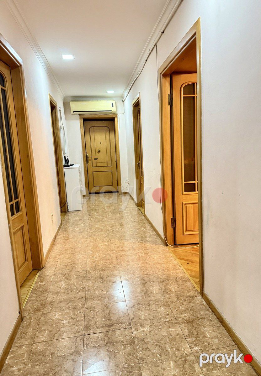 Satılır 4 otaqlı köhnə tikili 125 m² — Mənzil, Bakı (8)