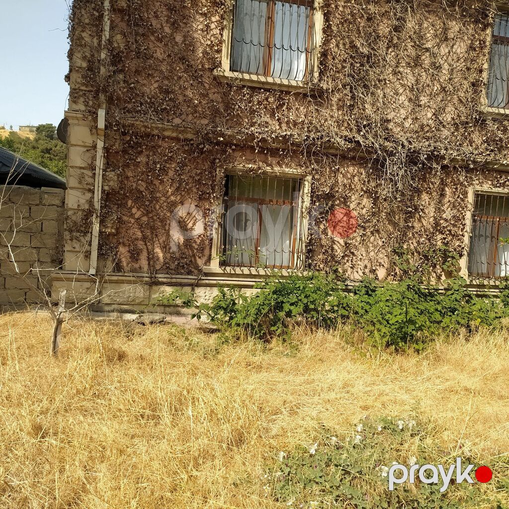 Hasarlı həyət sahəsi – abadlaşdırma üçün əlverişli - Daş hasarla tam — Ev, villa, Bakı (3)