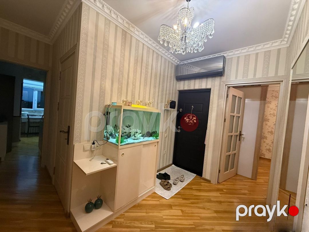 Satılır 5 otaqlı köhnə tikili 110 m² — Mənzil, Bakı (3)