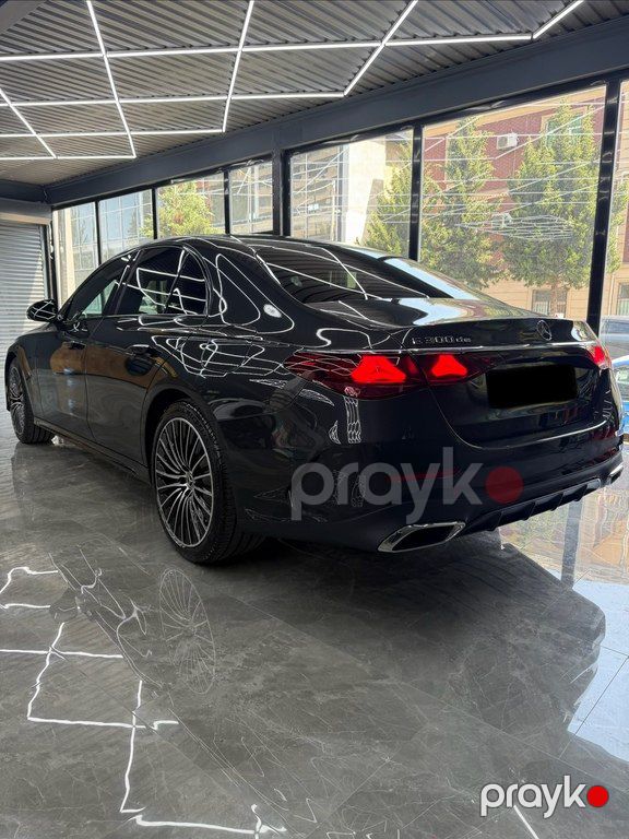 Mercedes E 300 de, 2.0 L, 25.4 kWh, 2024 il, 35 000 km — Avtomobillər, Bakı (4)