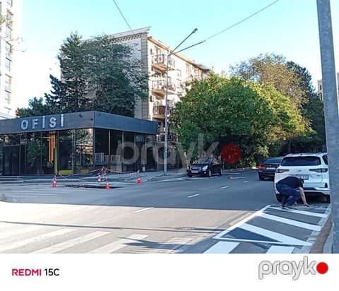 Satılır 3 otaqlı köhnə tikili 75 m² — Bakı