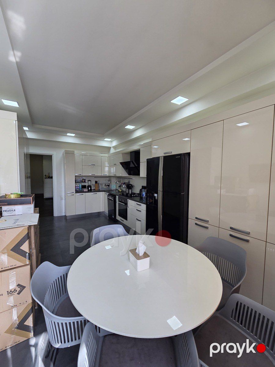 Satılır 4 otaqlı yeni tikili 200 m² — Mənzil, Bakı (5)