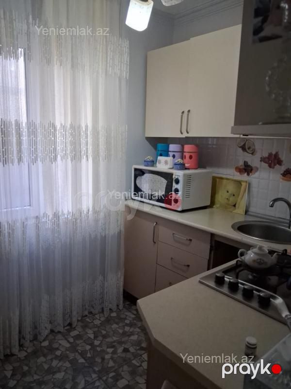 Satılır 2 otaqlı Bina evi menzil (Köhnə tikili), 48 m², 8-ci mikrorayon — Mənzil, Sumqayıt (9)
