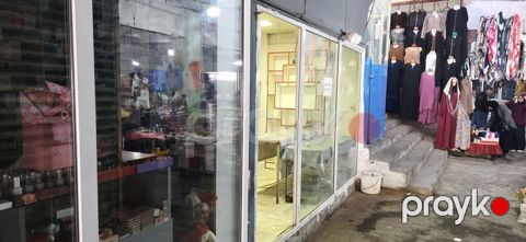 Zaqatala bazarinda magaza satilir. muxax bazari adlanan yerde teserfat — Zaqatala