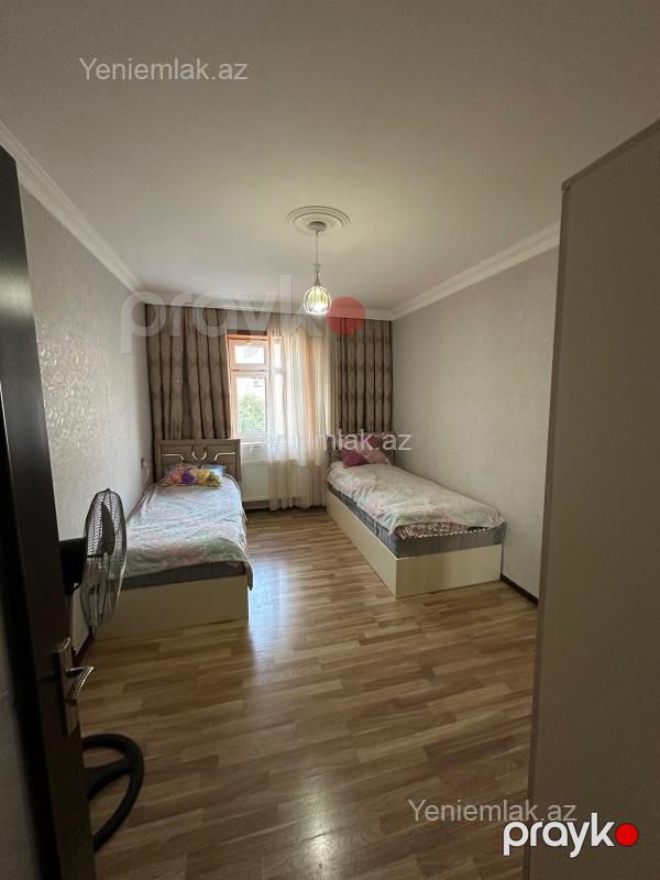 Satılır 4 otaqlı Bina evi menzil (Köhnə tikili), 95 m², 18-ci mikrorayon — Mənzil, Sumqayıt (9)