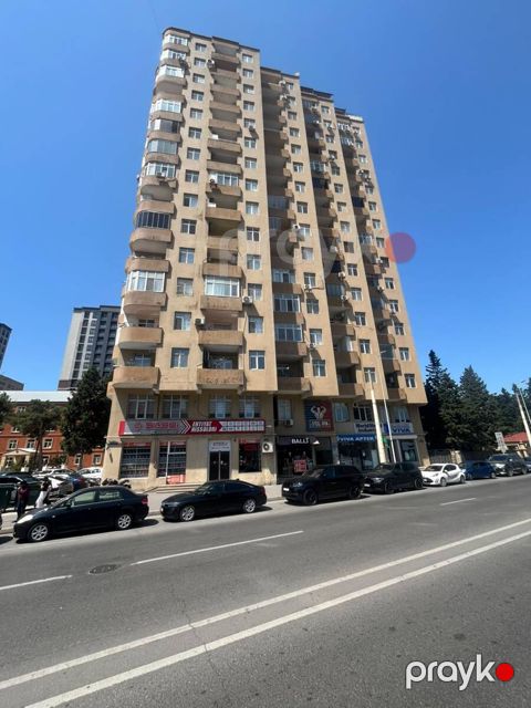 Satılır 4 otaqlı yeni tikili 180 m² — Bakı